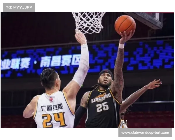 辽宁本钢成功卫冕三连冠 力克浙江广厦捧起CBA总决赛奖杯